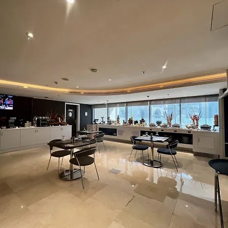 Premier Inn Doha Airport-2